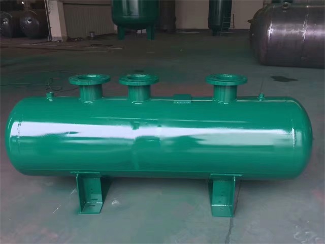 二连浩特二连浩特二连浩特蒸汽分气缸1.jpeg